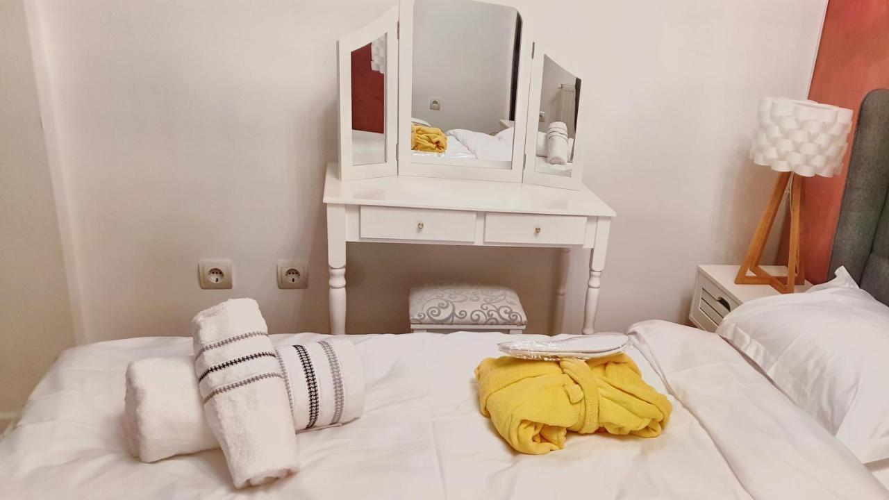 Cozy Penthouse In A New Business Building In City Center. Free Private Parking Lejlighed Cluj-Napoca Eksteriør billede